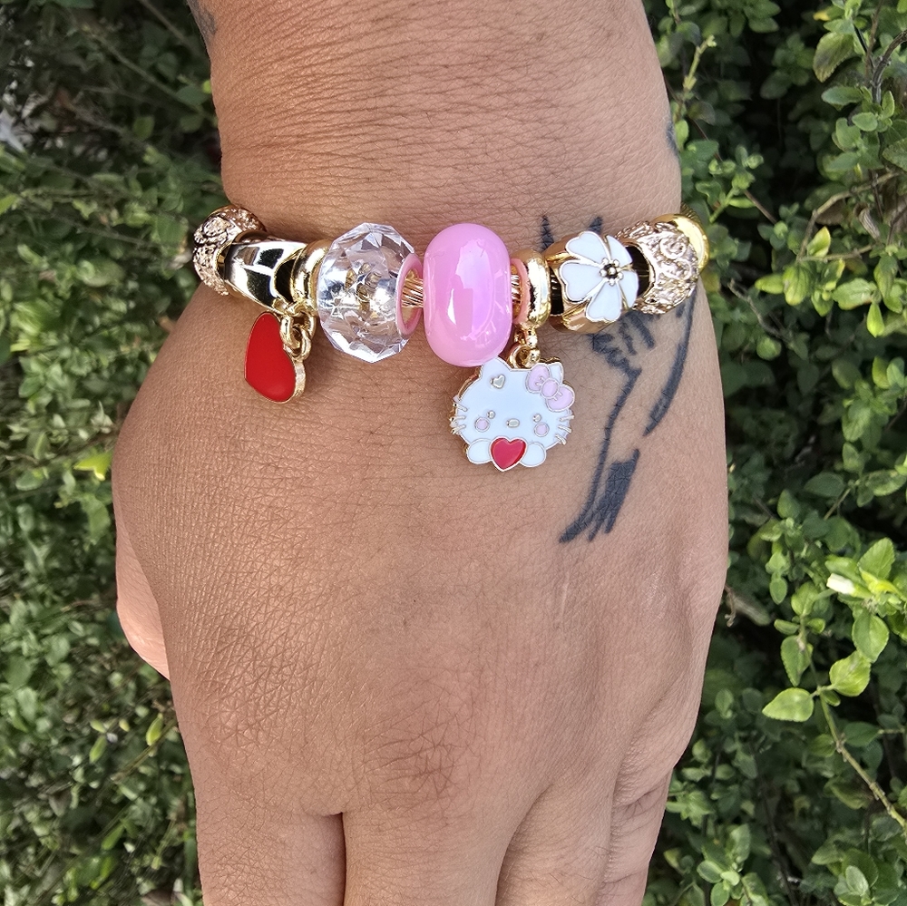 Hello Kitty Pandora 😺 - Picture 4 of 4